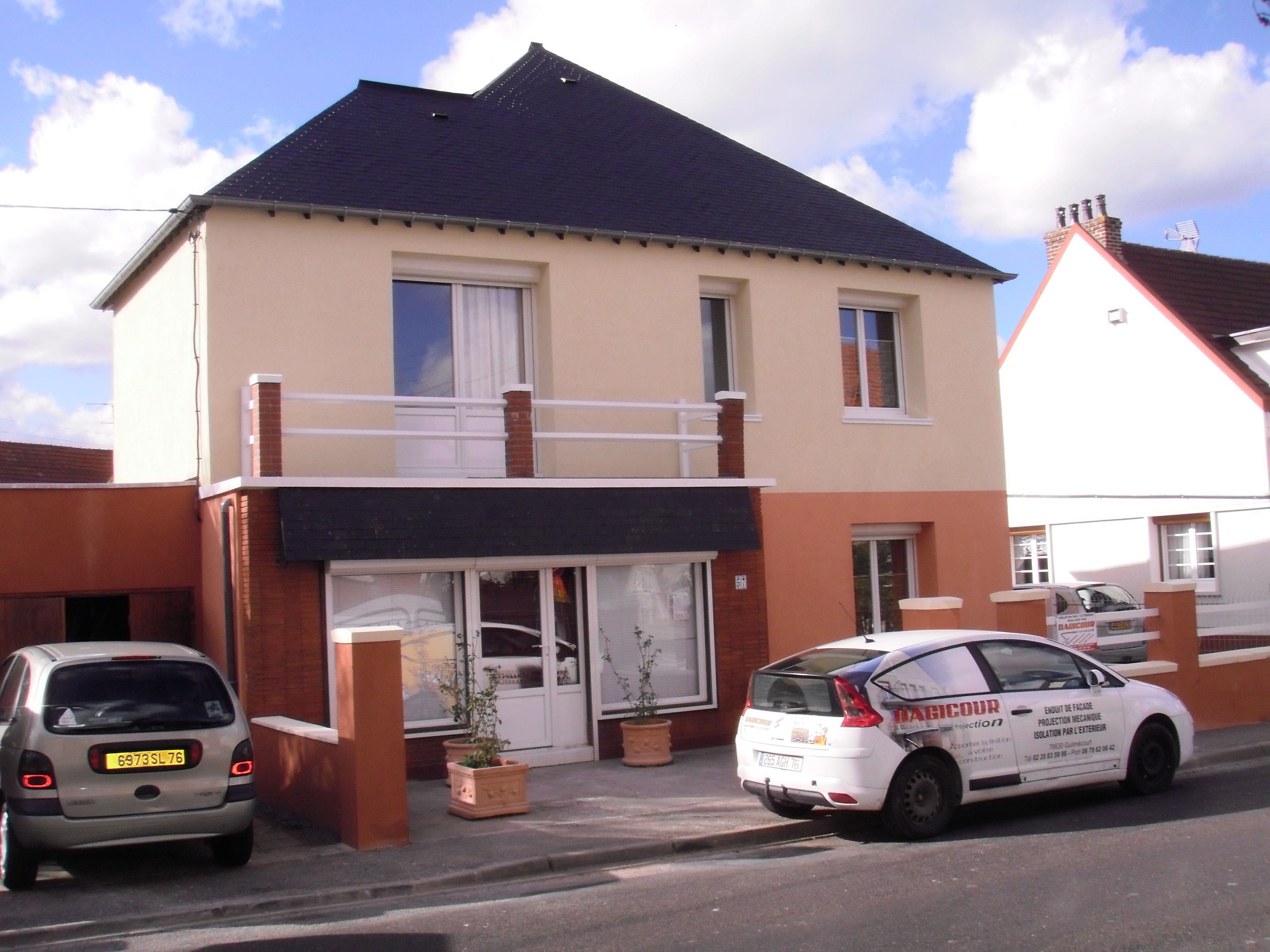 Chantier de rénovation énergétique terminé, véhicule Dagicour — Seine-Maritime