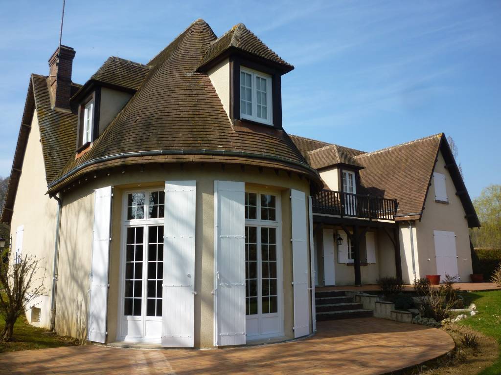 Rénovation globale d'une maison normande — façade et menuiseries — Dagicour Seine-Maritime